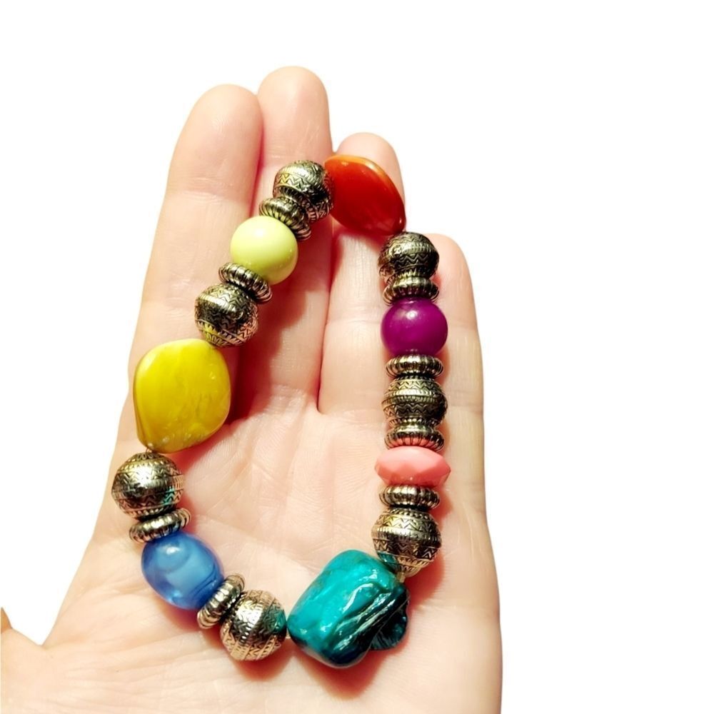 𝅺multi color beaded bracelet